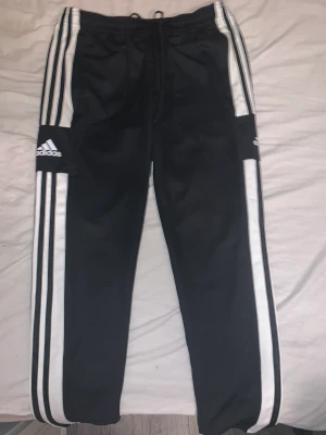 Mjukisar/byxor - felfri addisas byxor, slim och snygga