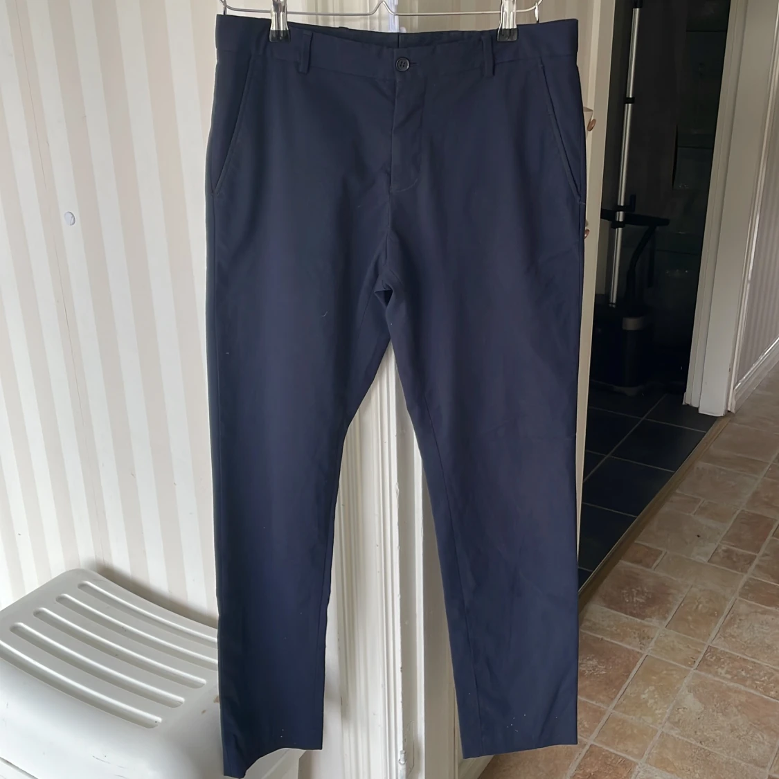 Selected kostymbyxor 