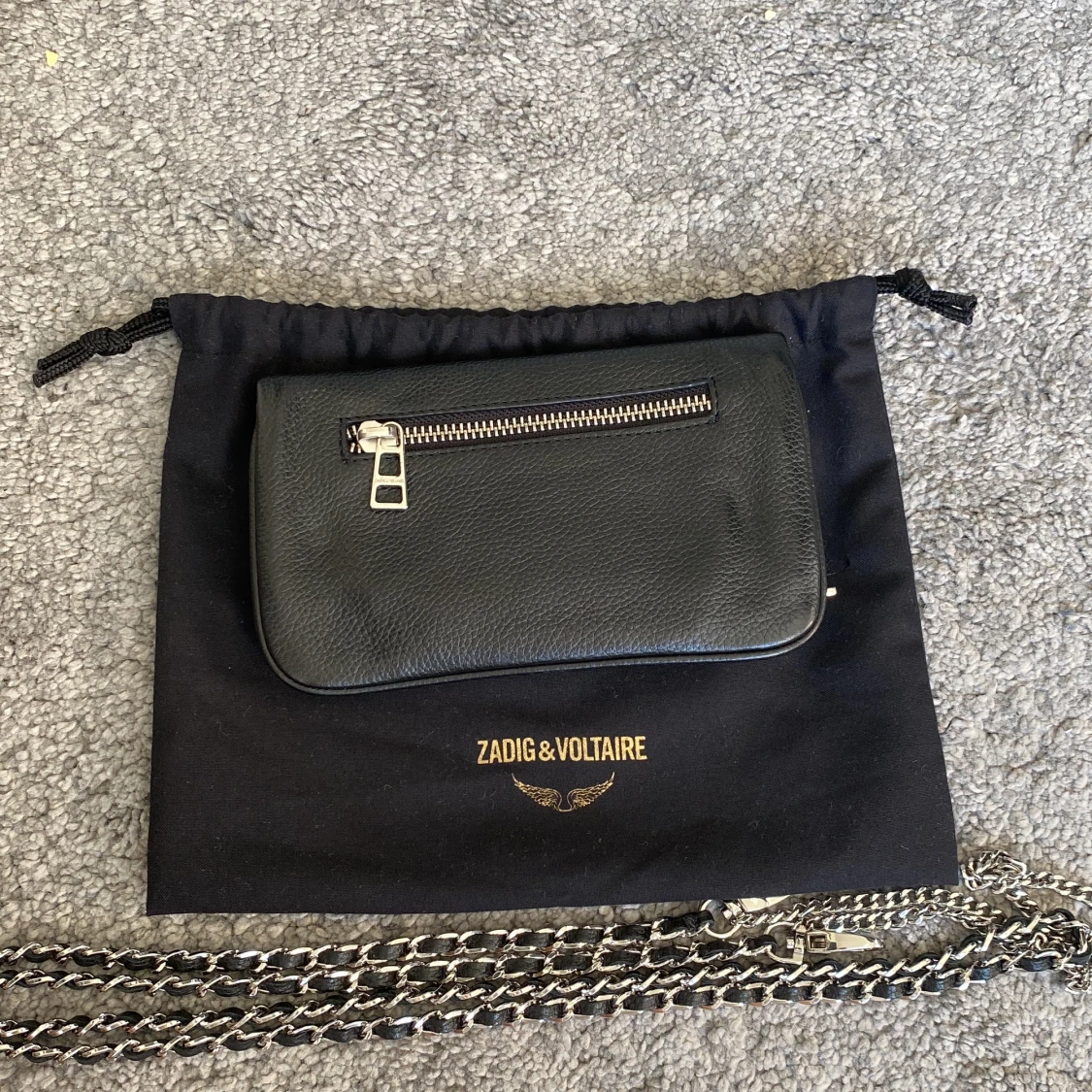 Zadig & Voltaire väska  - 90