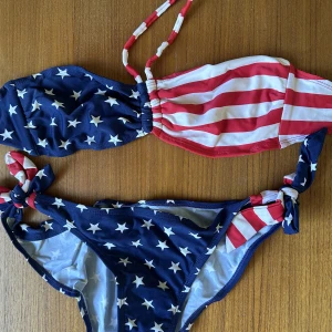 Amerikansk bikini - Snygg amerikansk bikini där man får knyta sjölv överallt!🇺🇸