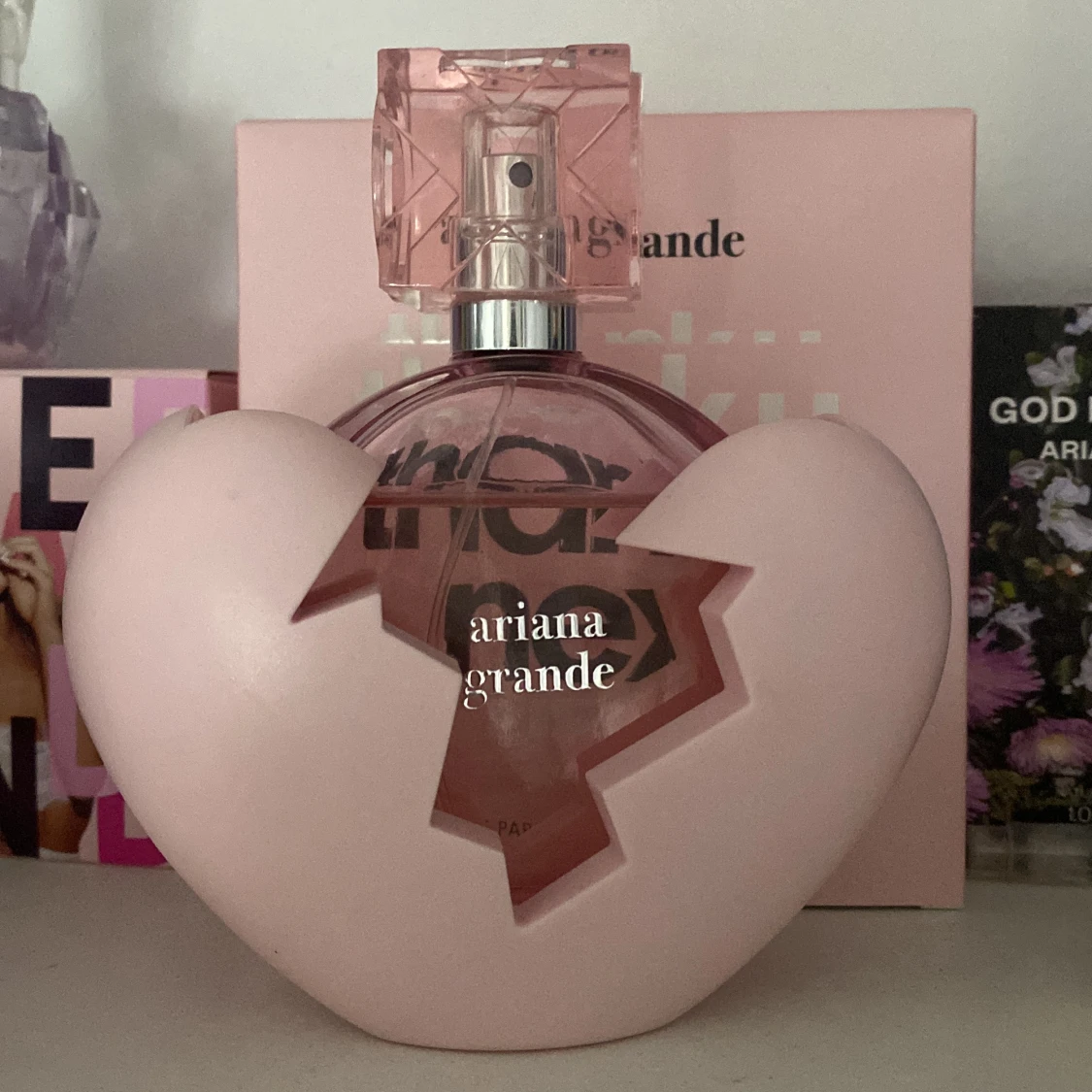 Ariana grande parfym Thank U next