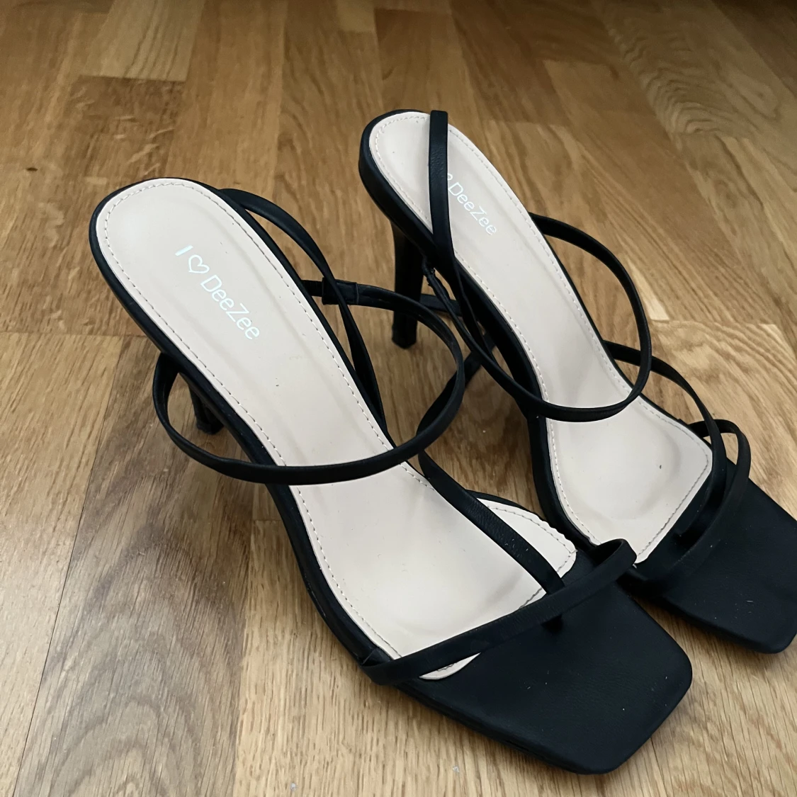 Svarta klackar  - 91