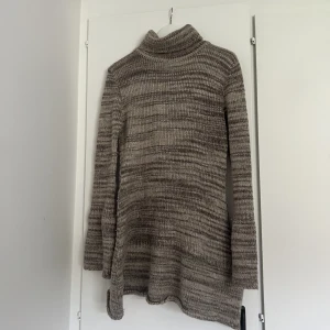 Vintage stickad klänning Hunky Dory - Från 90-talet. Se bild för söndrig maska. 