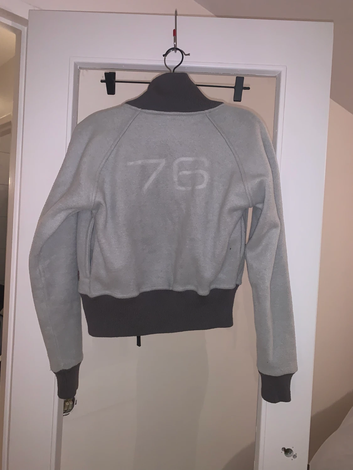 Grå Jacka/ Tjock kofta🌷 - 90