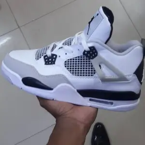 Jordan 4s  36-48