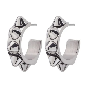 Edblad örhängen silver - Säljer dessa superpopulära Peak Creole örhängena från Edblad som aldrig ens är testade💘 nypris är 399kr så ett generöst erbjudande då jag vill bli av med dem eftersom att de aldrig kommer till användning 💞 vid frågor är det bara att skriva🩵🩵