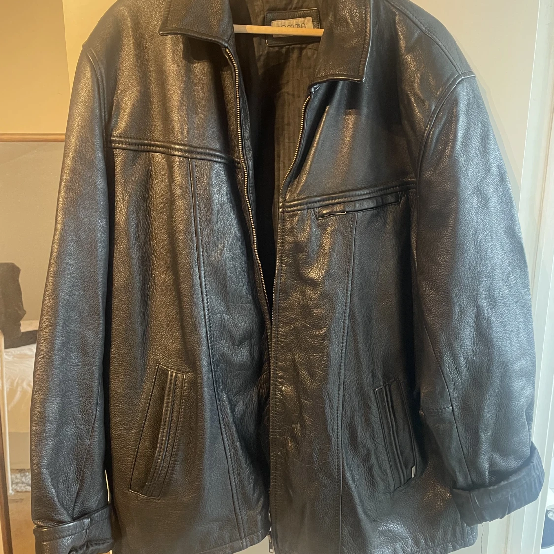 Skinnjacka/läderjacka - 90