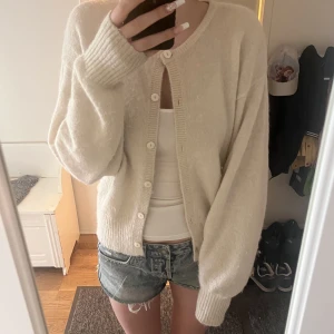 kofta - jättefin kofta som inte kommer till användning längre 🌺 kan tänka mig sänka priset! 