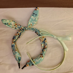 2 diadem  - Fina diadem, ena med ståltrådsrosett! Fina tillsammans :D 