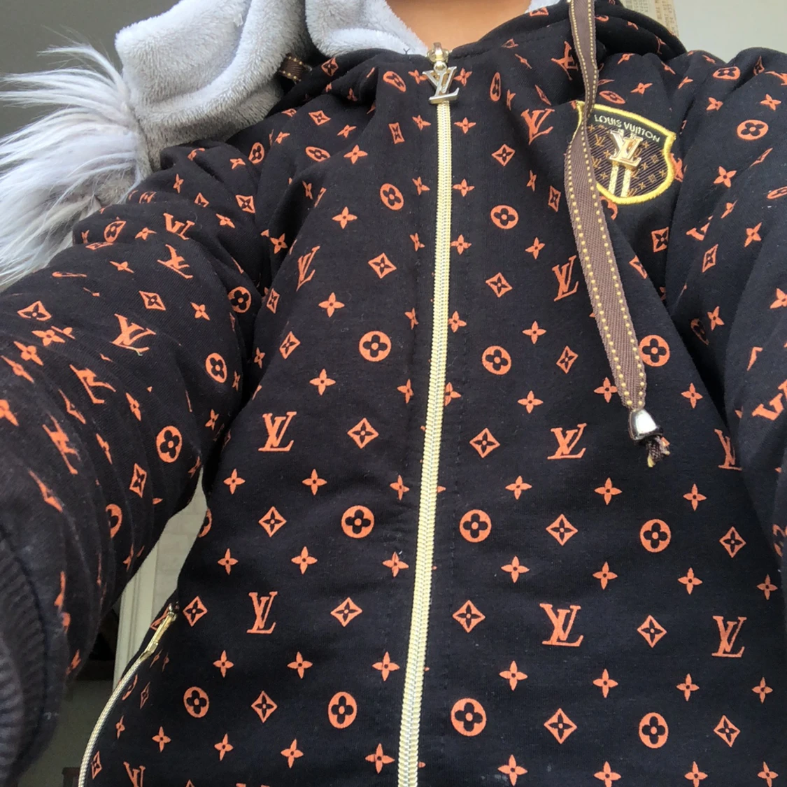 Louis vuttion kofta. - 91