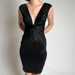 Svart klänning - Storlek: S/M. möts i stockholm eller fraktar, meddela mig först! :)