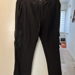 Urban Classic Swetpants - Very comfortable. Barley worn