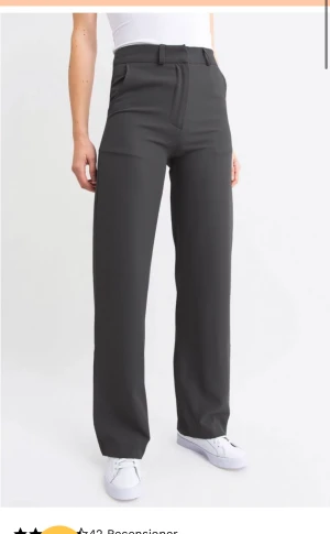 Madlady grå kostymbyxor  - Helt nya aldrig använda. Nypris 649 kr.