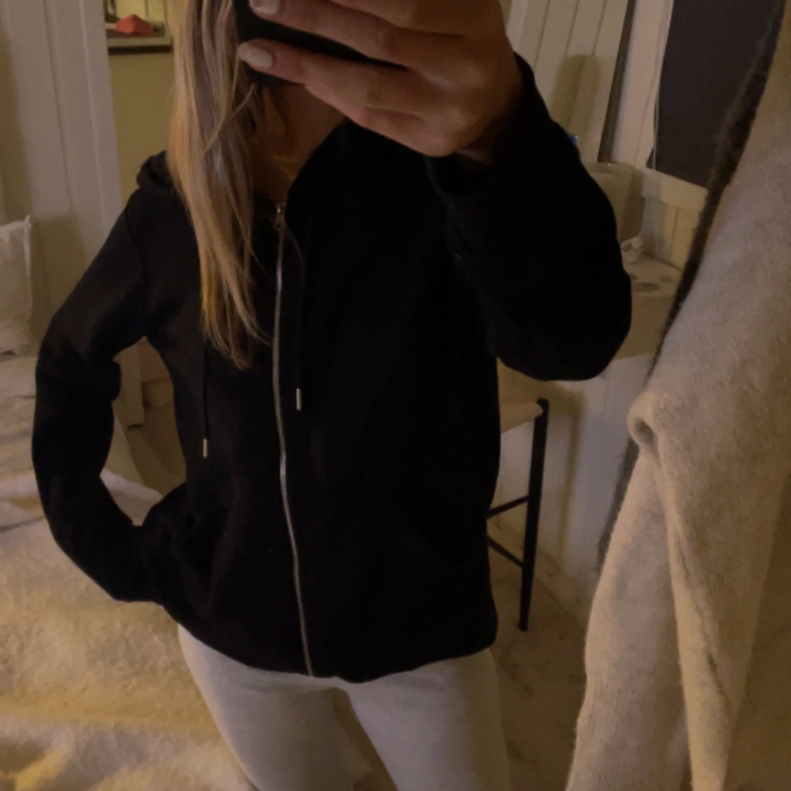 Svart mysig zip up