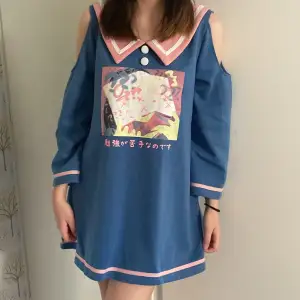 Klänning med lite japansk school girl tema. Den är köpt här på Plick, men inte använd av mig. Kontakta vid frågor!