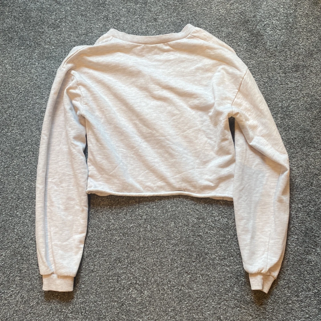 Grå sweatshirt  - 91