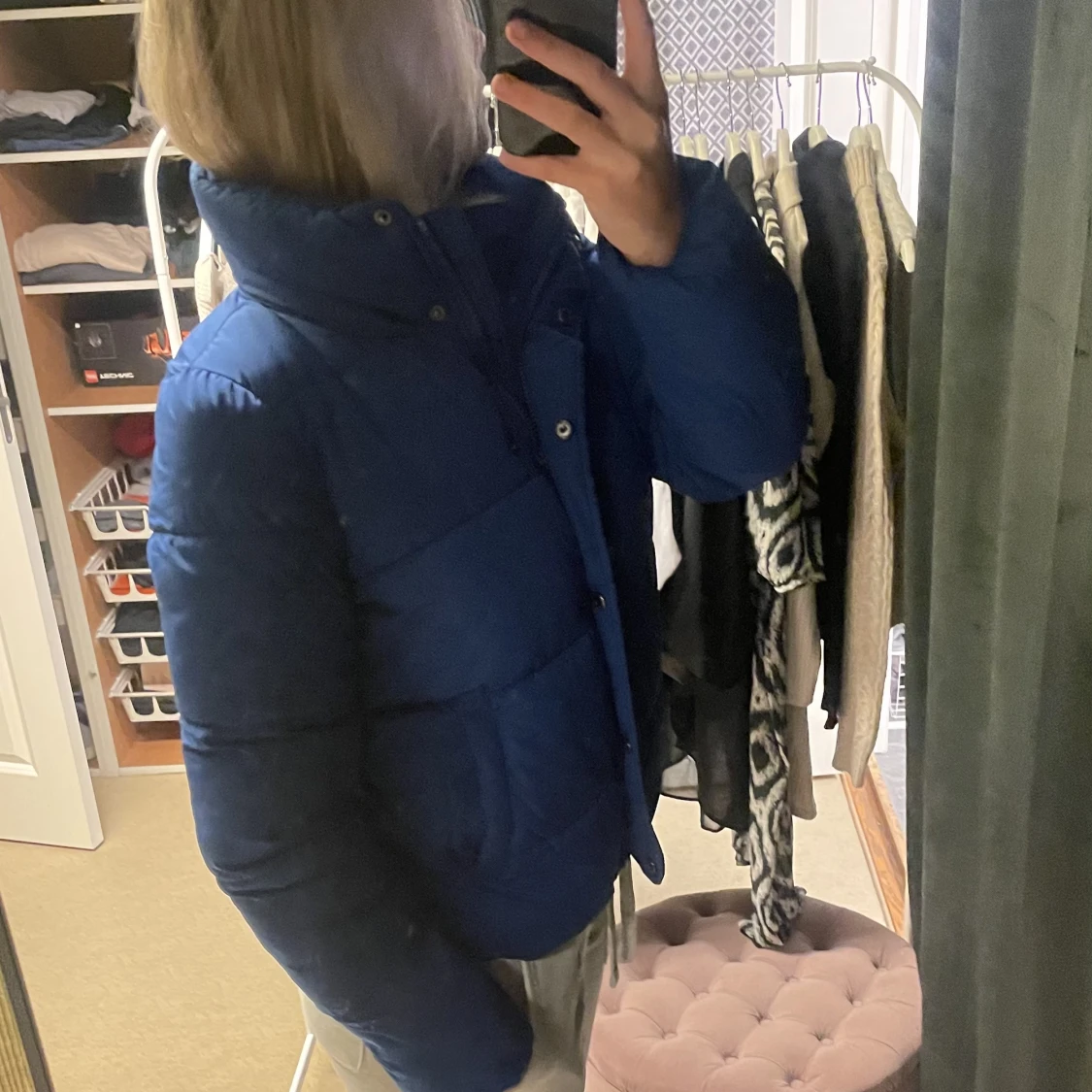 snygg blå dunjacka  - 90