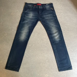 Replay byxor - W33 L32 knappt använda