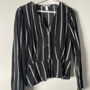 Blus HM - Endast använd en gång 