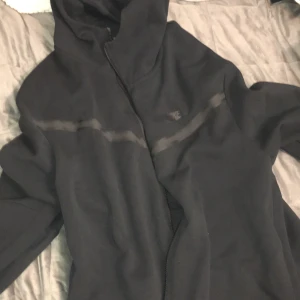 Nike tech fleece - Jättebra skick