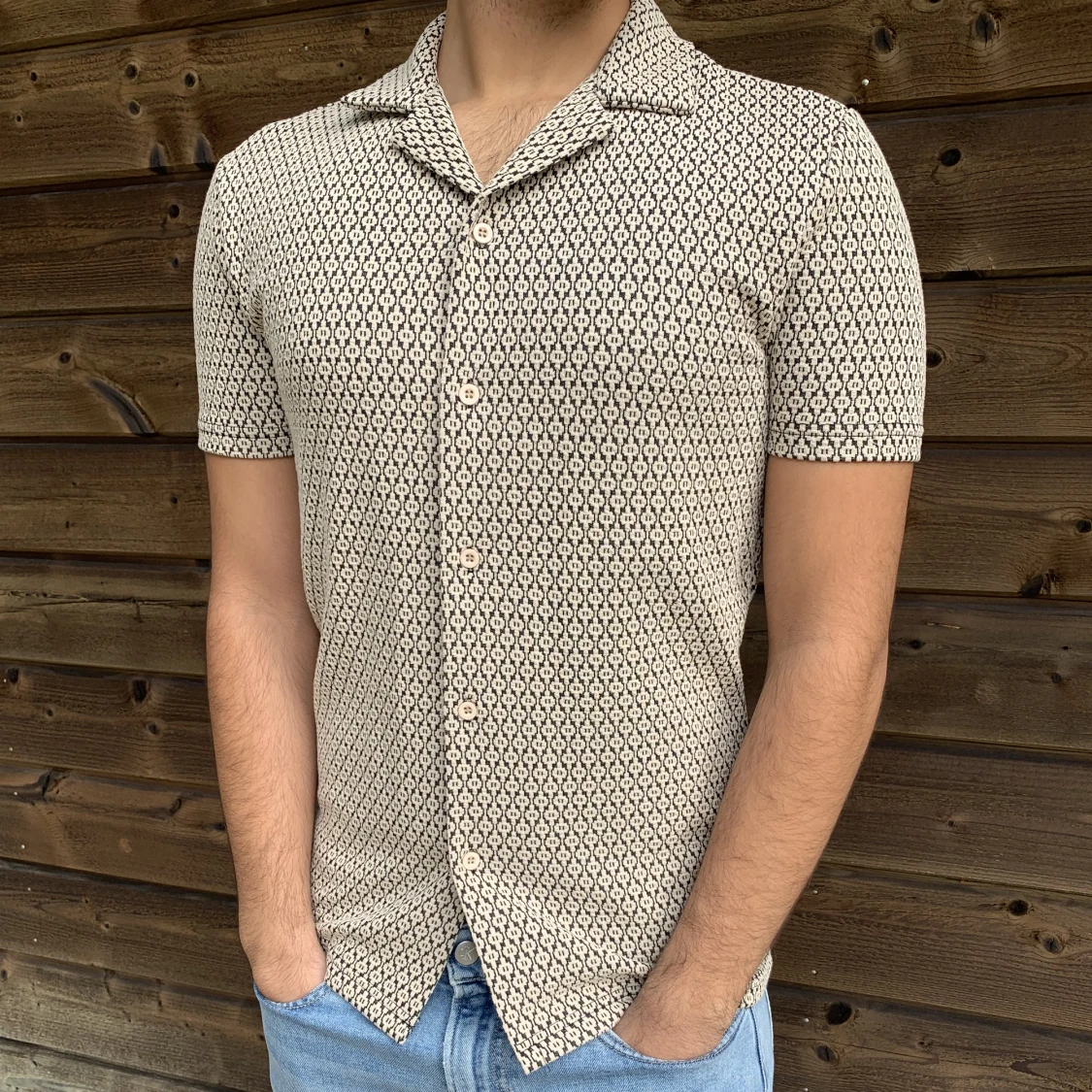 Kortärmad Geo-shirt