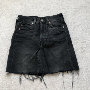 Jeansskjol - Jättecool svart jeans skjol❤️