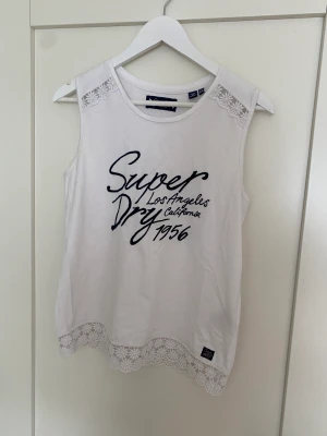 Superdry linne - Fint linne från Superdry i nyskick. Storlek 38