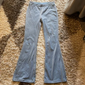 Mjukisbyxor  - Sköna sammets byxor 