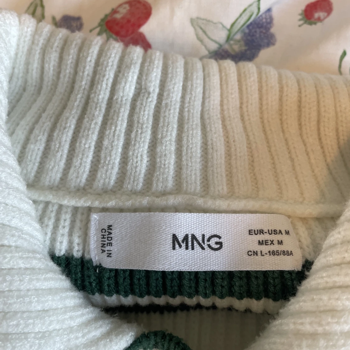 Stickad tröja M - 91