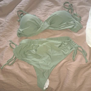 Bikini  - Oanvänd