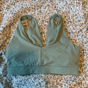 gym shark sportbh  - Sage green, limited edition Whitney Simmons sportbh from gymshark. Worn only a few times 