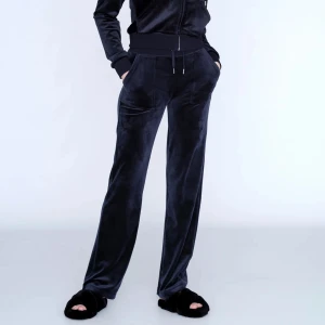 Juicy byxor - Jättefina juicy byxor som är sparsamt använda