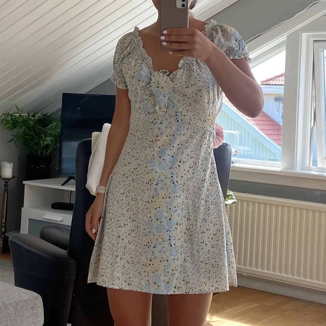 Blommig klänning - 90