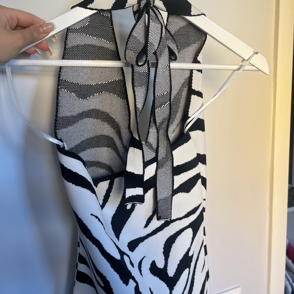 Oanvänd klänning   - 91