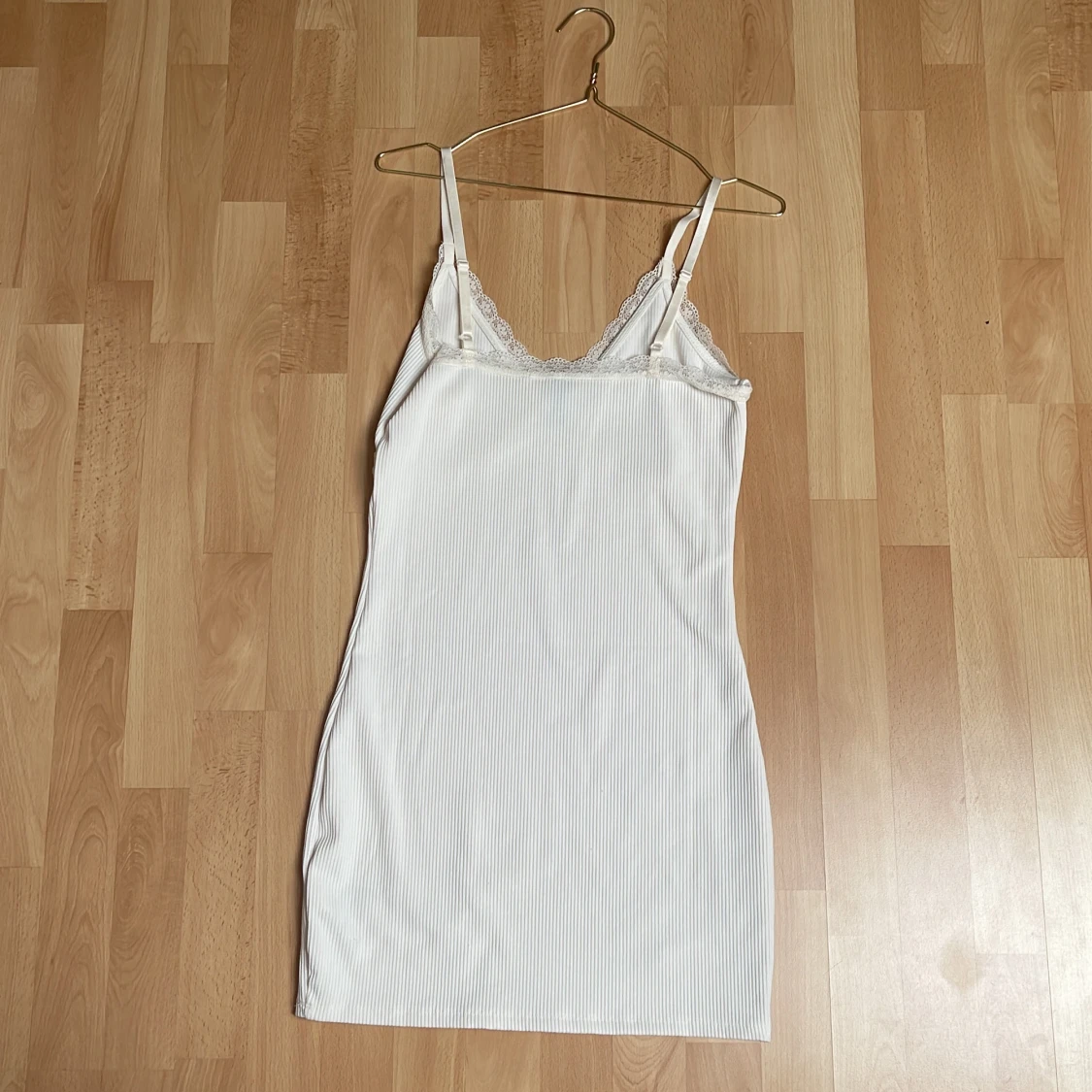 Beige klänning - 90