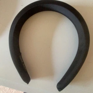 svart hårband - oanvänd💕
