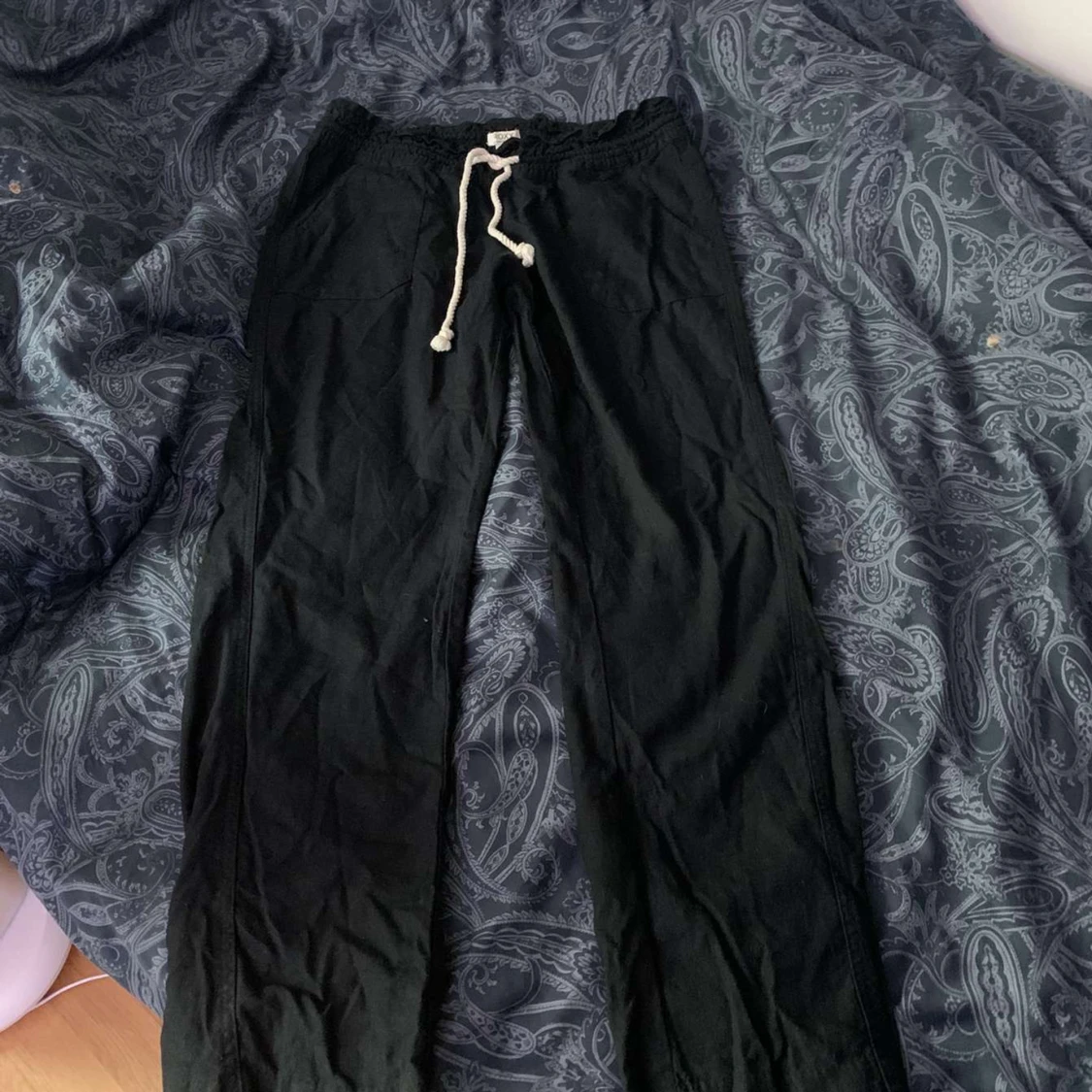 Svarta roxy linnebyxor strl S - 90