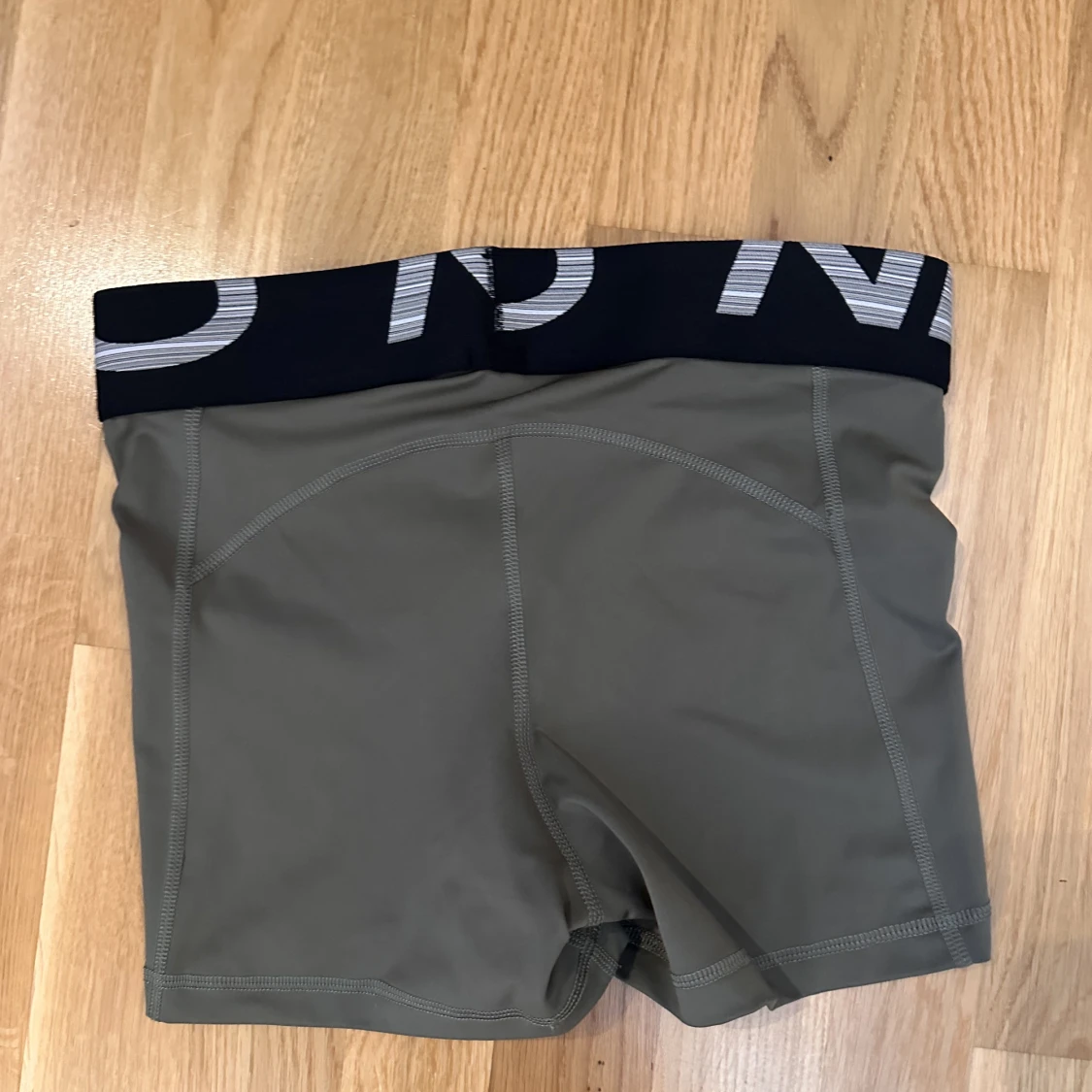 Nike shorts - 90