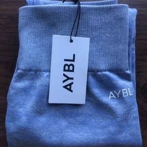 AYBL camo leggings - ljusblå strl S💙 - Nya och oanvända!  Strl S 💙