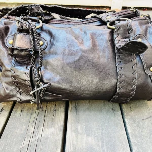 Dam väska säljes - Vintage Dam väska säljes.  Färg brun