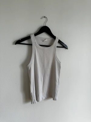 Ribbat linne - Ribbat linne från GinaTricot