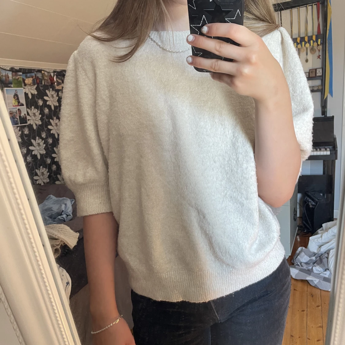 Stickad beige tröja