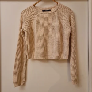 Stickad Tröja - Stickad tröja 