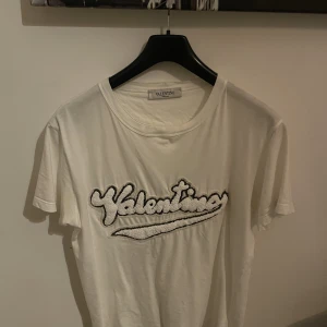 Valentino t shirt  - Valentino garavani t shirt 