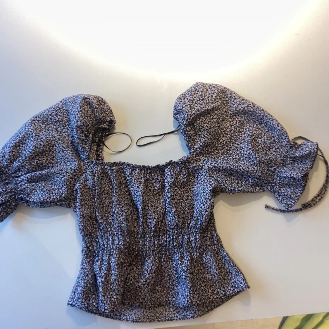 Jättefin blommig topp💗💗