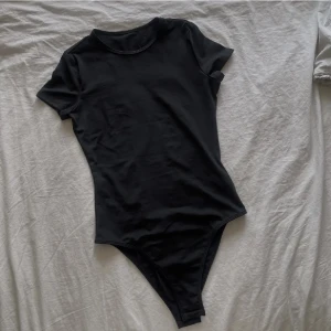 ”Skims body” - Body från shein. Aldrig använd💗 Skriv för frågor eller bilder🫶🏼