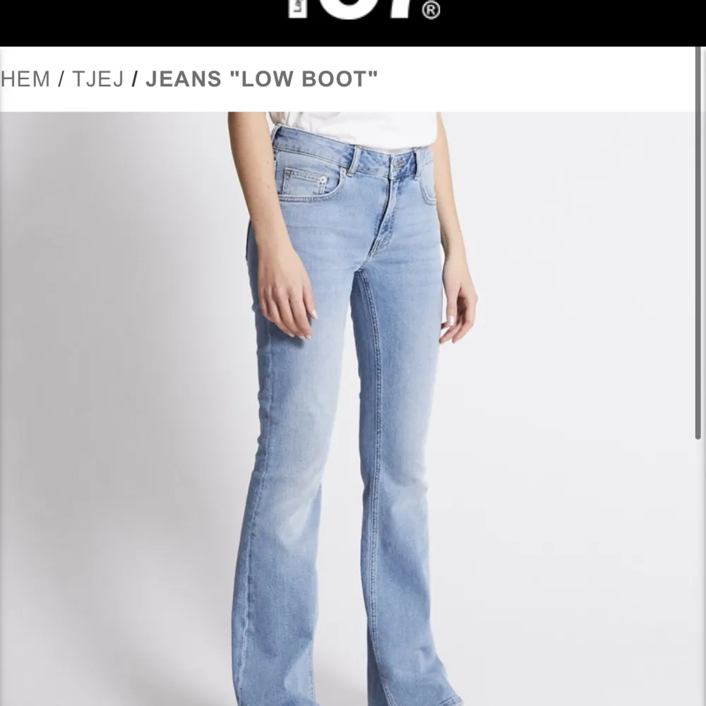 Säljer mina nya lager 157 jeans lågmidjade i strl xs.❤️. Jeans & Byxor.