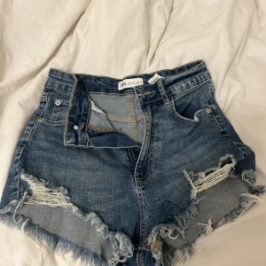 Zara shorts - Säljer mina zara shorts då dem är lite för korta för mig. 