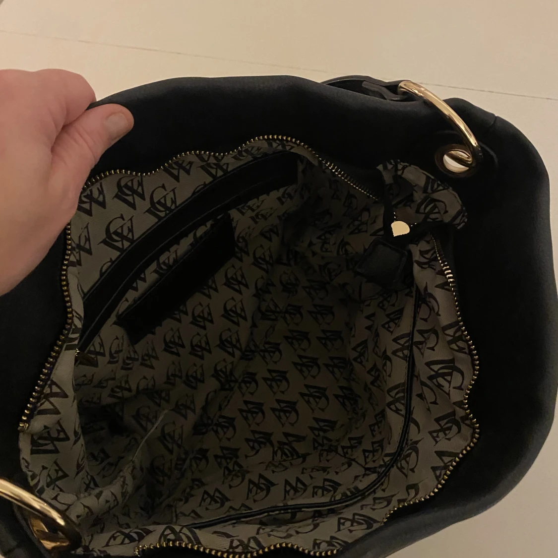 Axelremsväska/ handväska  - 90