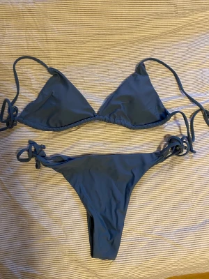 Bikini - Oanvänd bikini, storlek M💙
